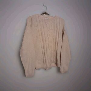 Vintage C.W.D. Women’s Medium White Cable Knit Sweater Made In USA.  B35